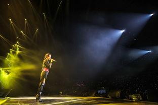 we娱乐图片,捕捉光影瞬间，展现明星风采